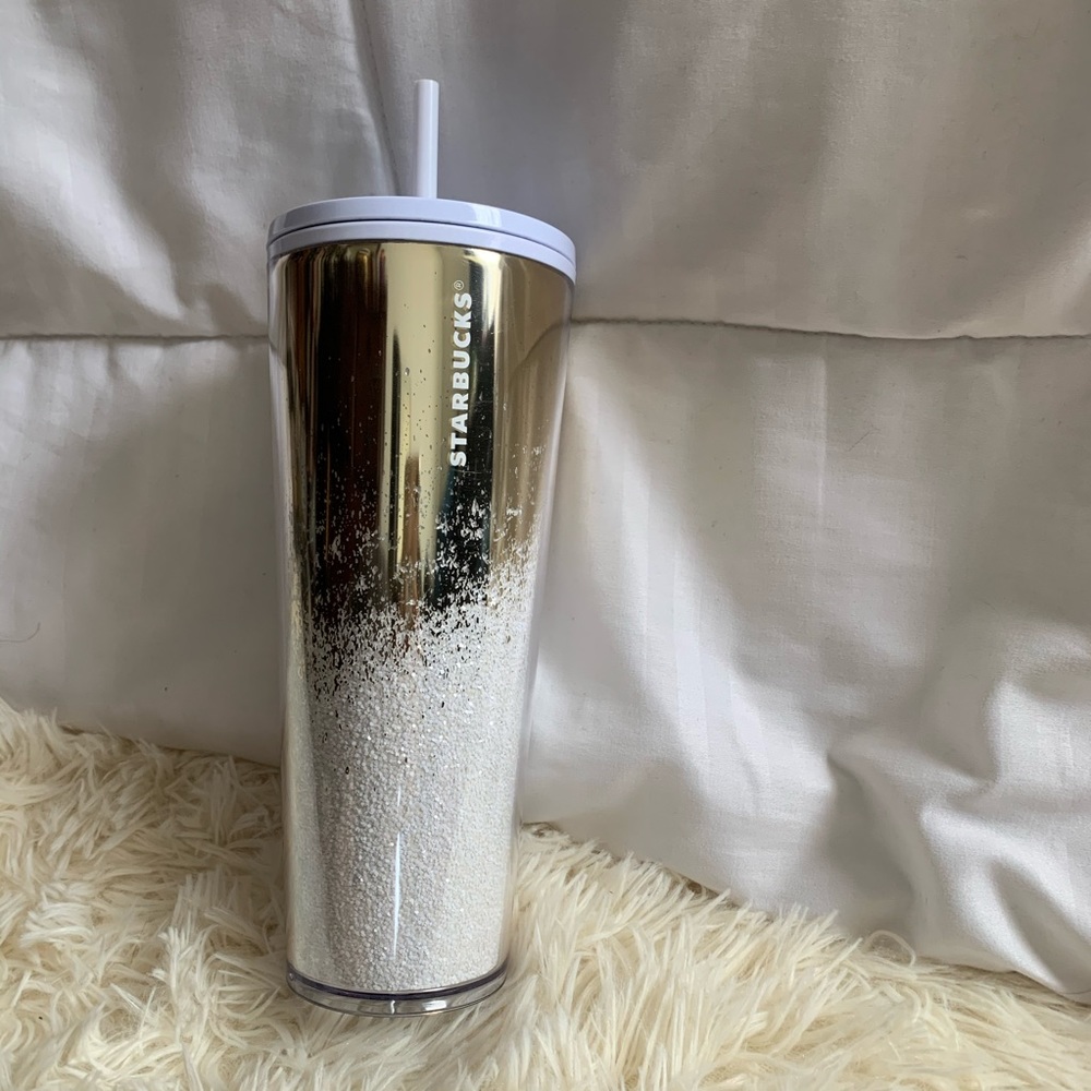Starbucks Winter Tumbler 2019 💛🤍